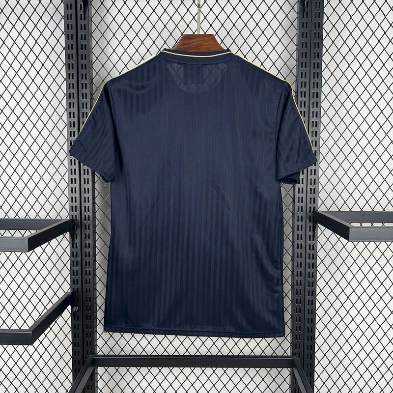 Juventus Black Retro Jersey 25/26